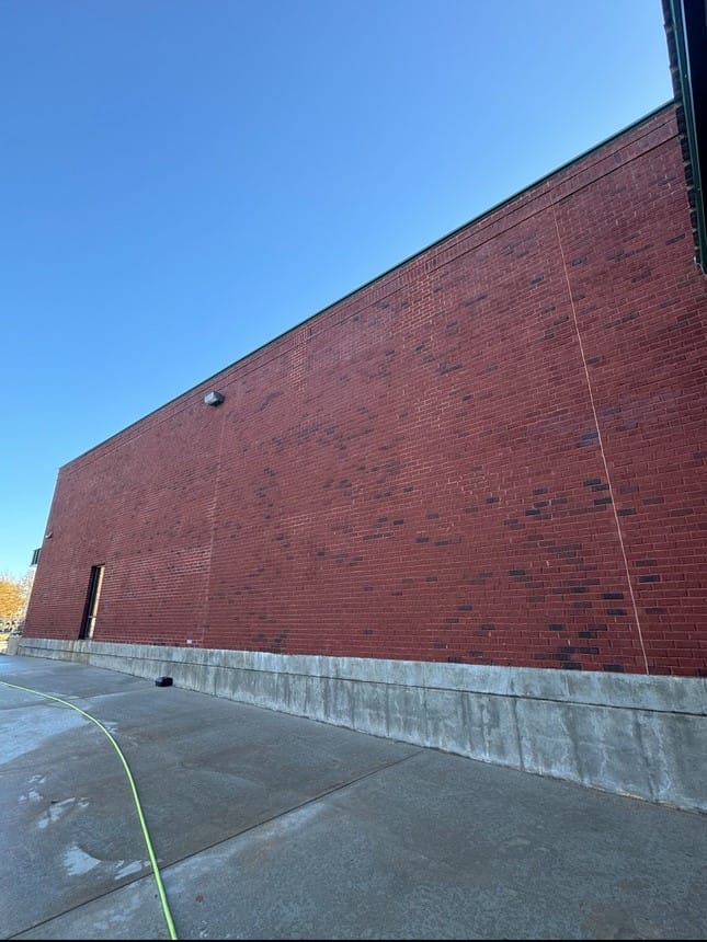 Commercial Pressure Washing: Building Washing In Tupelo, MS
